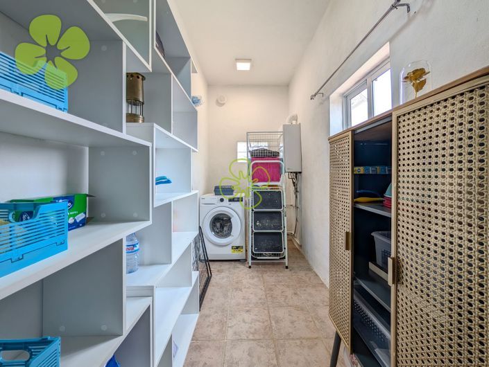 Image No.20-4 Bed Villa for sale