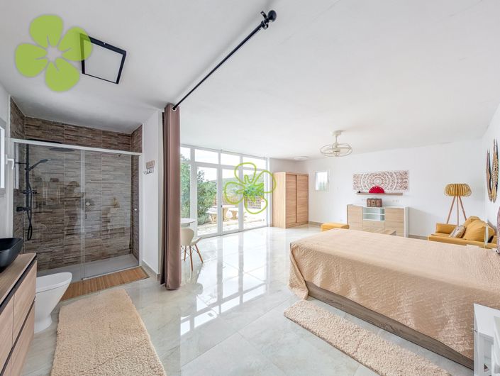 Image No.26-4 Bed Villa for sale