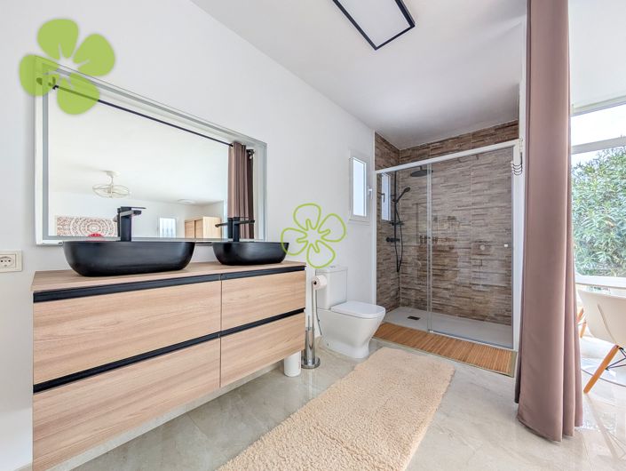 Image No.27-4 Bed Villa for sale