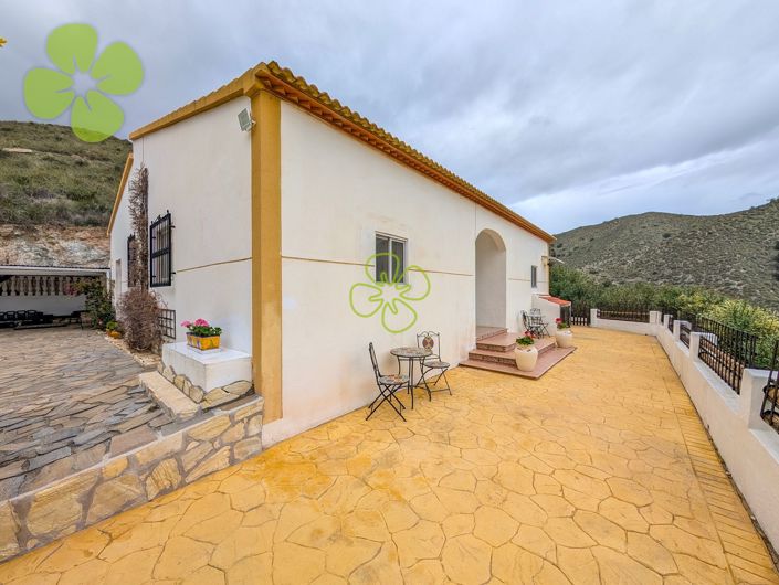 Image No.4-4 Bed Villa for sale