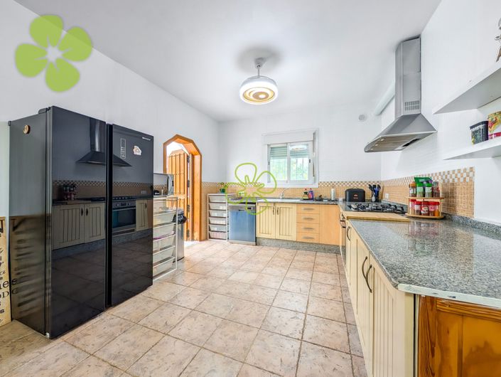 Image No.8-4 Bed Villa for sale