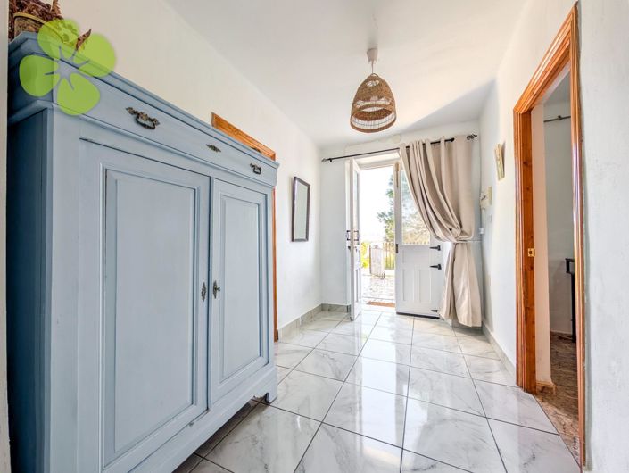 Image No.4-4 Bed Country House for sale