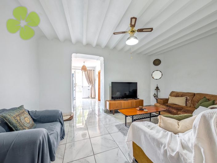 Image No.7-4 Bed Country House for sale