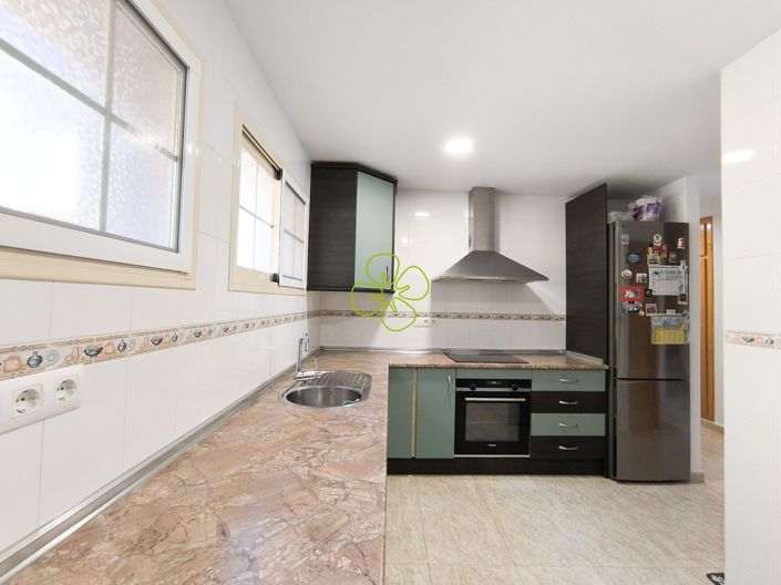 Image No.10-3 Bed Duplex for sale