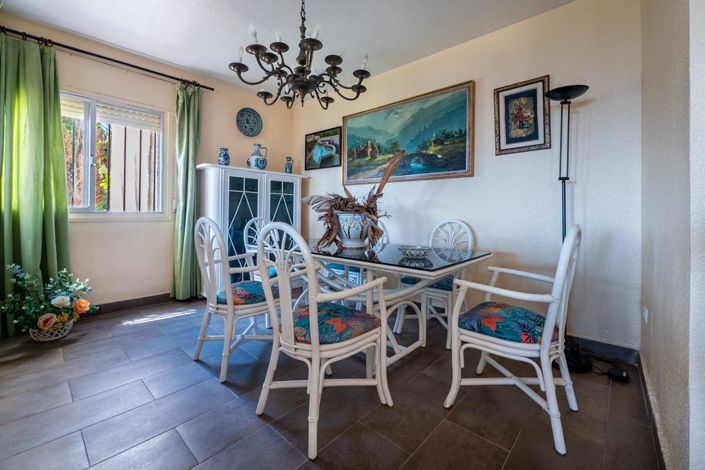 Image No.6-5 Bed Villa for sale