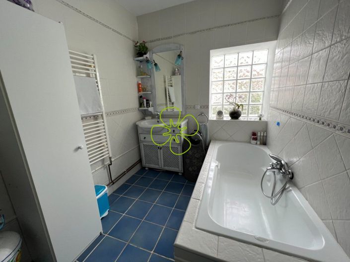 Image No.15-3 Bed Villa for sale