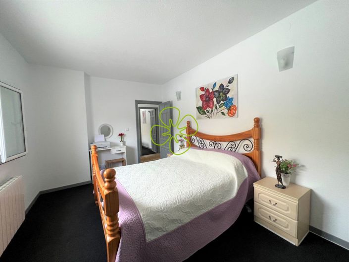 Image No.19-3 Bed Villa for sale