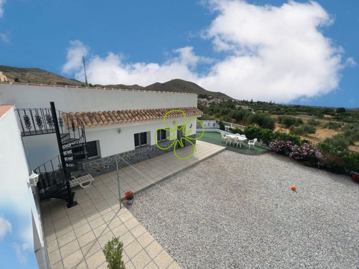 Image No.33-3 Bed Villa for sale