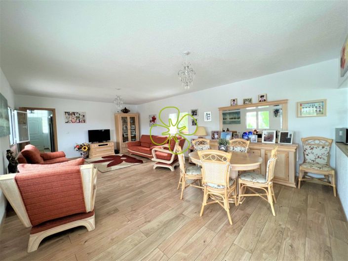 Image No.6-3 Bed Villa for sale