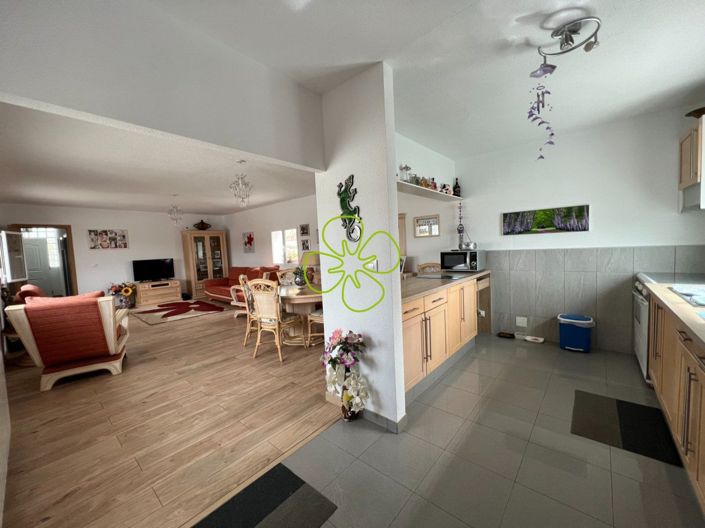 Image No.8-3 Bed Villa for sale