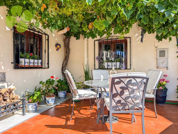 Image No.4-4 Bed Country House for sale