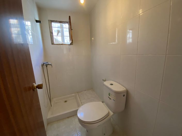 Image No.12-3 Bed Country House for sale