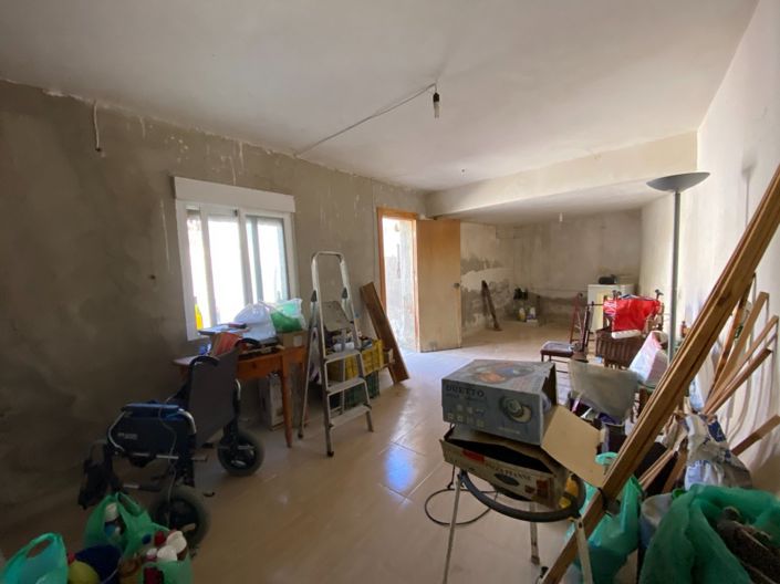 Image No.17-3 Bed Country House for sale