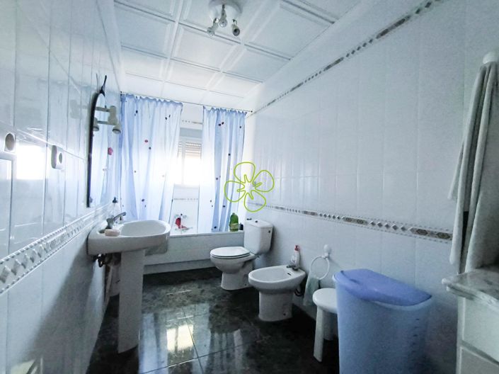 Image No.13-3 Bed Villa for sale