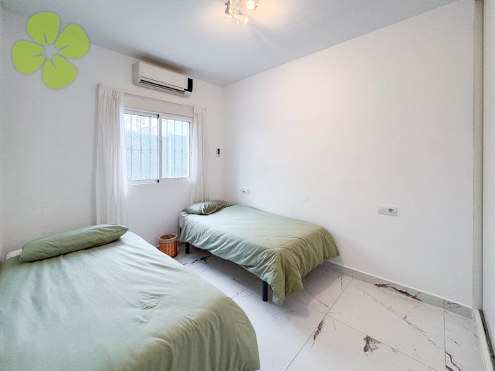 Image No.14-4 Bed Villa for sale