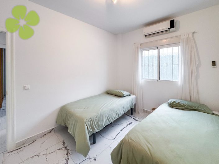 Image No.15-4 Bed Villa for sale