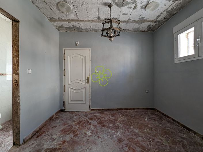 Image No.12-7 Bed Village House for sale