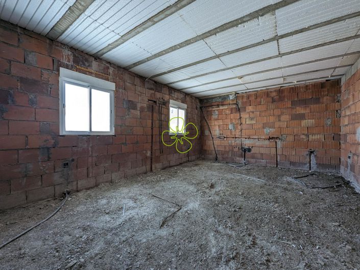 Image No.15-7 Bed Village House for sale