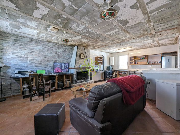 Image No.4-7 Bed Village House for sale