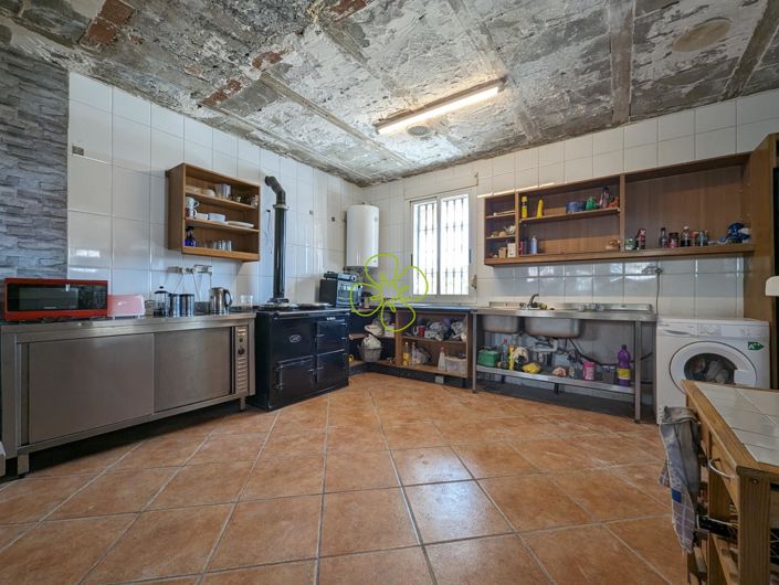 Image No.5-7 Bed Village House for sale