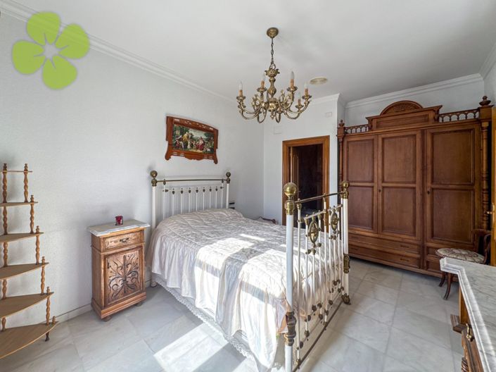 Image No.19-Maison de village de 6 chambres à vendre à Cantoria