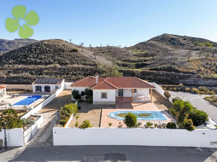 Image No.26-3 Bed Villa for sale