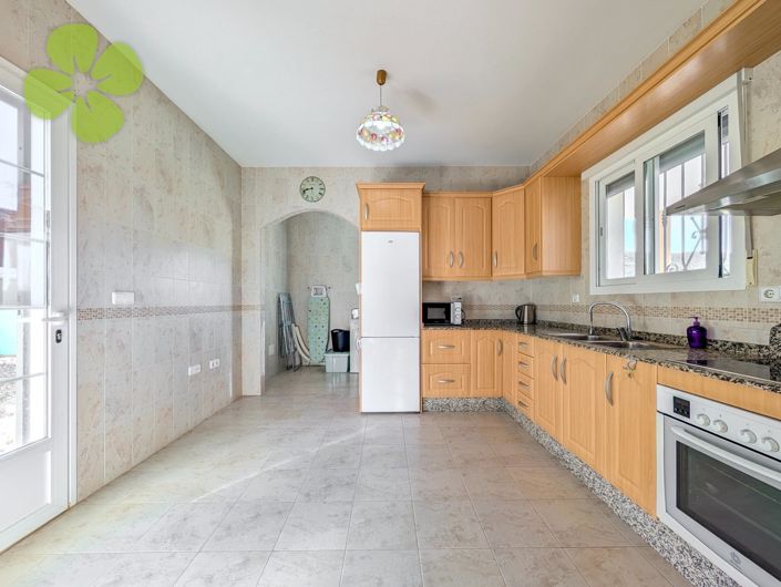 Image No.7-3 Bed Villa for sale