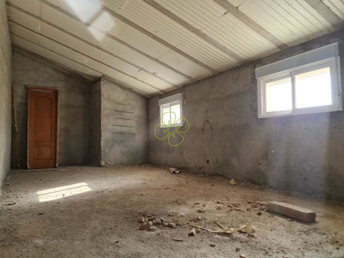 Image No.12-4 Bed Village House for sale