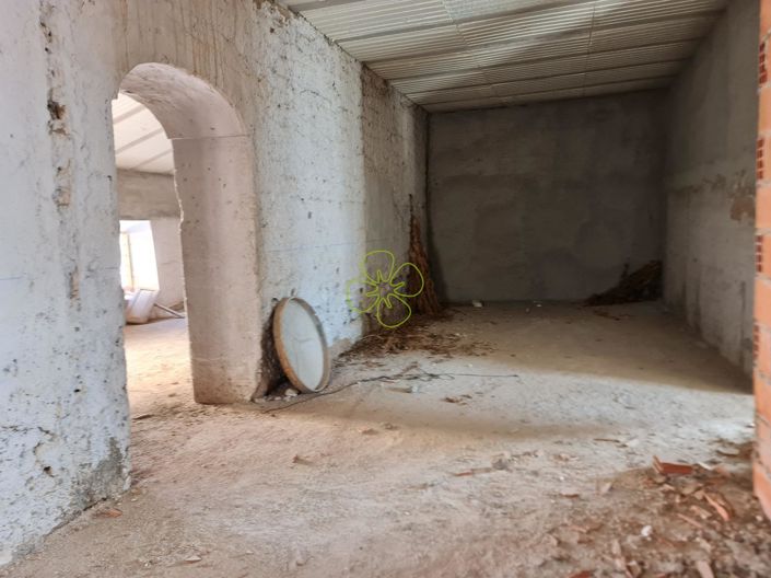 Image No.14-4 Bed Village House for sale