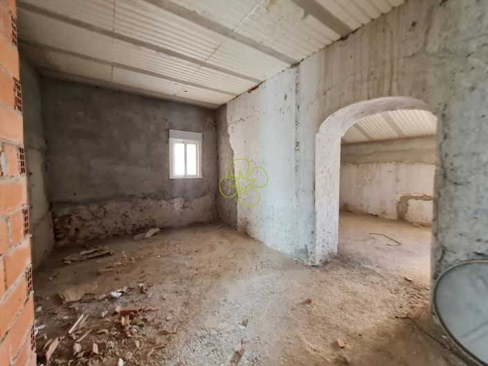 Image No.15-4 Bed Village House for sale