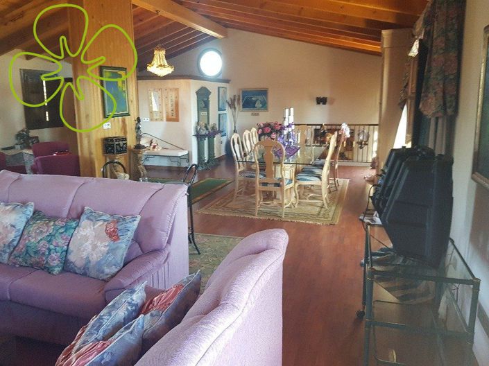 Image No.15-4 Bed Country House for sale