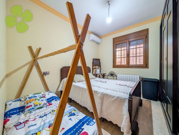 Image No.16-5 Bed Villa for sale