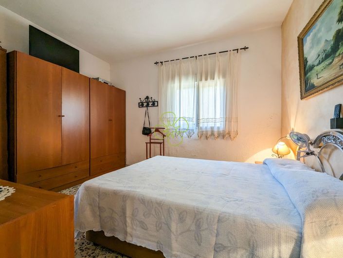 Image No.13-3 Bed Country House for sale