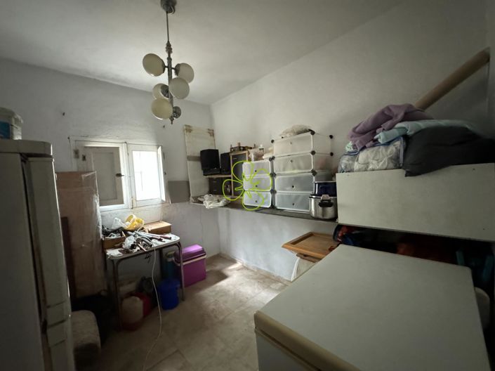 Image No.18-5 Bed Country House for sale