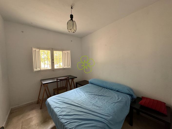 Image No.19-5 Bed Country House for sale