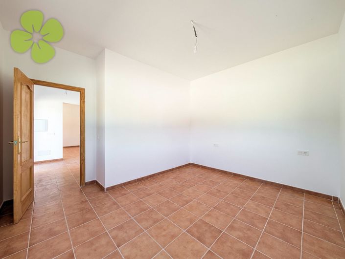 Image No.9-3 Bed Villa for sale