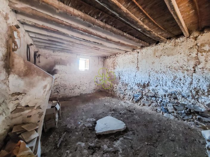 Image No.12-3 Bed Country House for sale