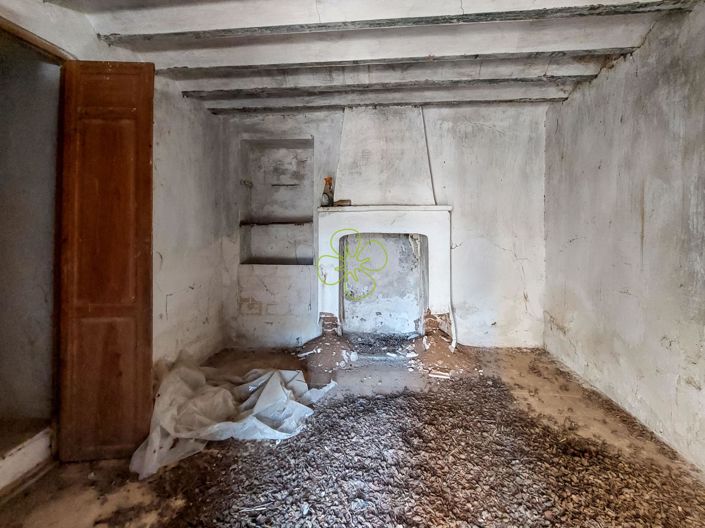 Image No.18-3 Bed Country House for sale