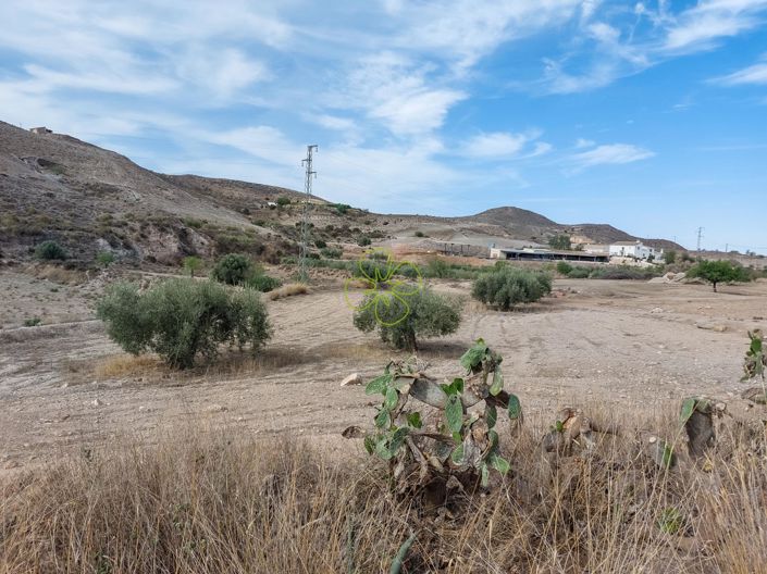 Image No.22-3 Bed Country House for sale