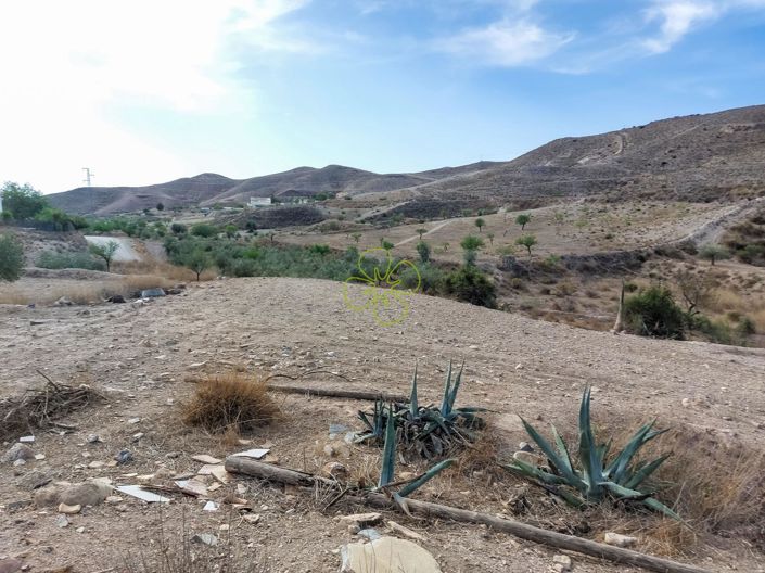 Image No.23-3 Bed Country House for sale