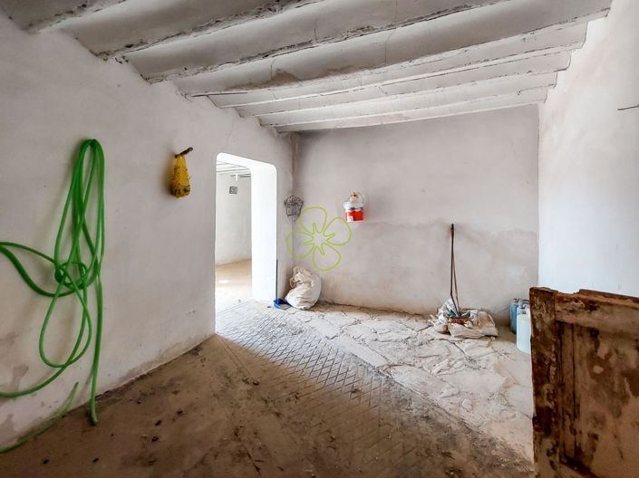 Image No.9-3 Bed Country House for sale