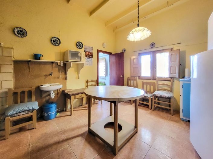 Image No.13-4 Bed Country House for sale