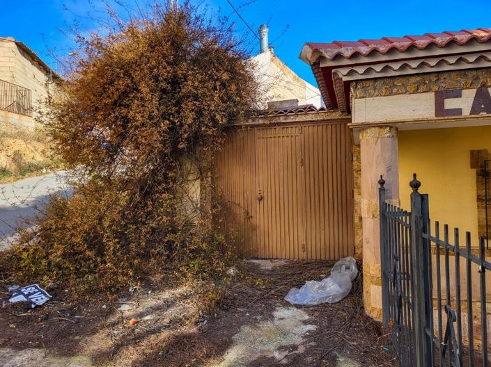 Image No.25-4 Bed Country House for sale