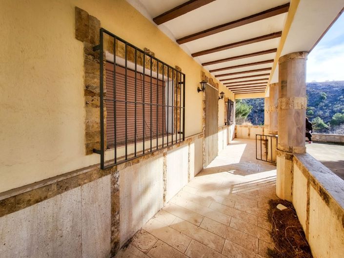 Image No.26-4 Bed Country House for sale