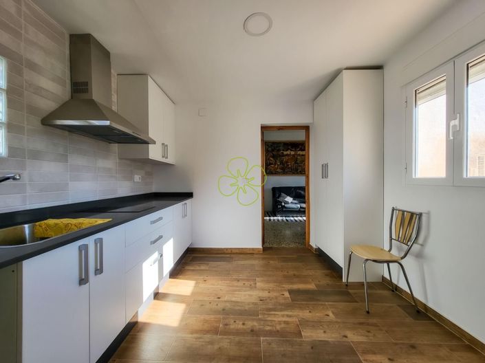 Image No.19-5 Bed Village House for sale