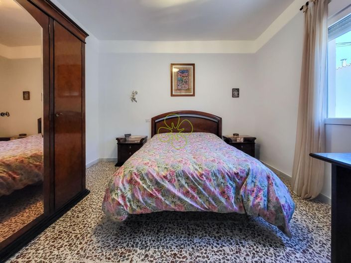 Image No.21-5 Bed Village House for sale