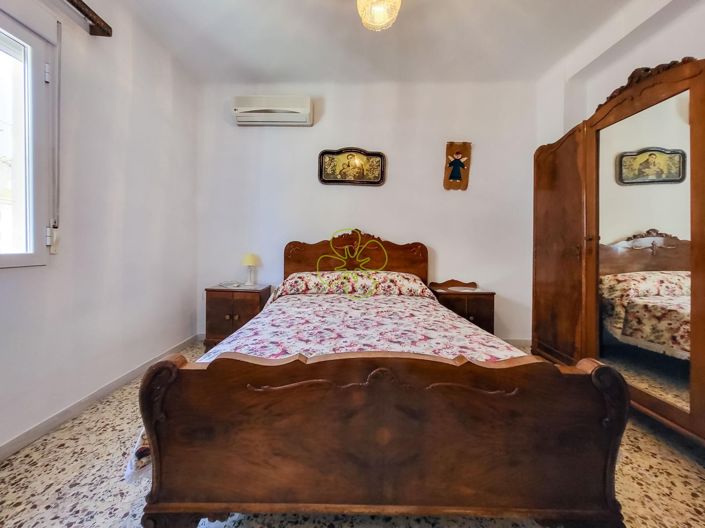 Image No.24-5 Bed Village House for sale