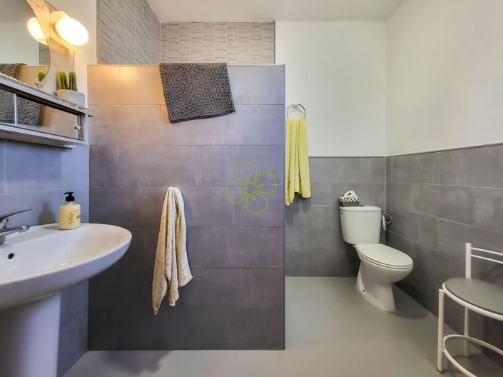 Image No.26-5 Bed Village House for sale