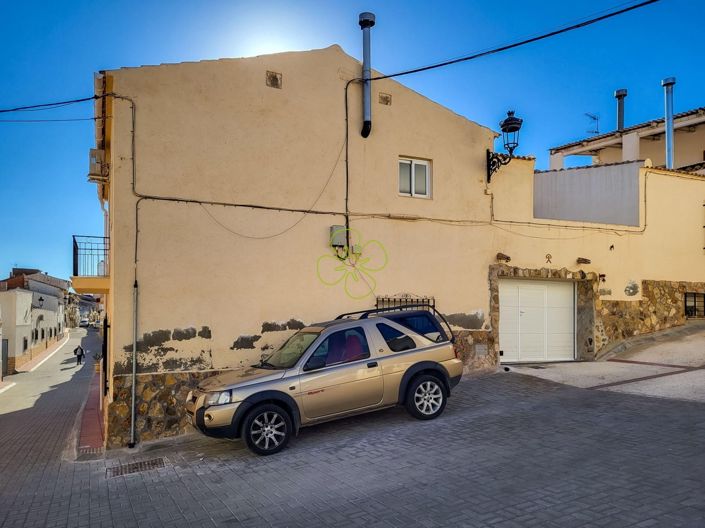 Image No.28-5 Bed Village House for sale