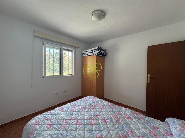 Image No.12-5 Bed Country House for sale